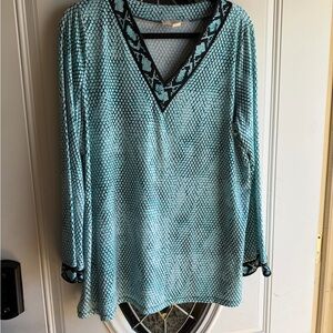 MICHAEL Michael Kors Aqua Geometric V‑Neck Long Sleeve Top with Black Trim